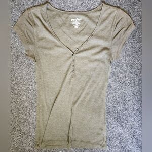Women's Fitted Henley T-shirt